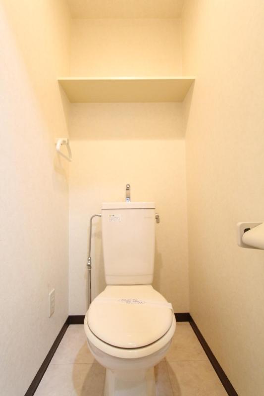 トイレ　写真は参考です。現況を優先してください。