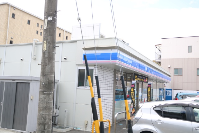 コンビニ　ローソン 陽明小学校前店（コンビニ）まで800m