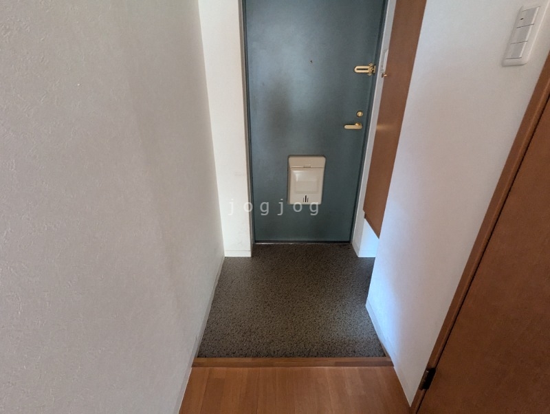 玄関　ゆったりとした玄関です。