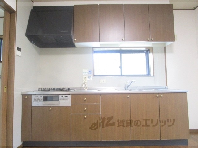 ＪＲ東海道本線 草津駅 徒歩12分 2階建 築28年のキッチン写真