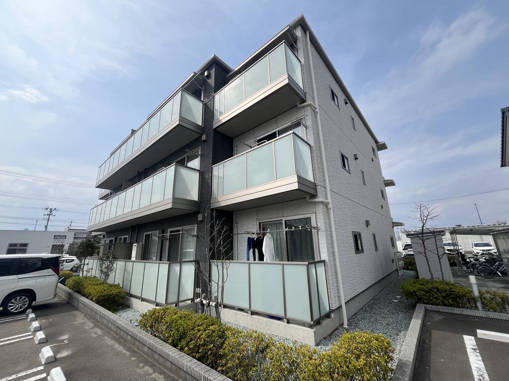 ベレオ荒井駅前