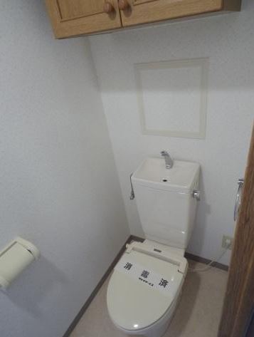 トイレ　※同物件、別部屋になります。