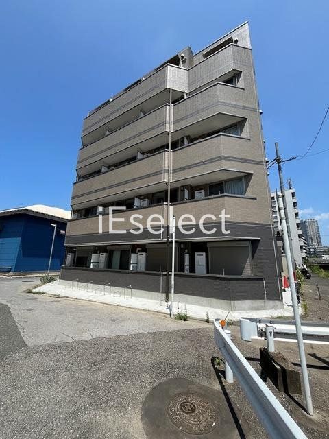建物外観　閑静な住宅街に立地