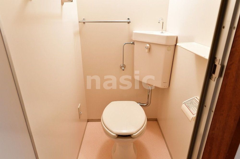 北野町マンションのトイレ写真