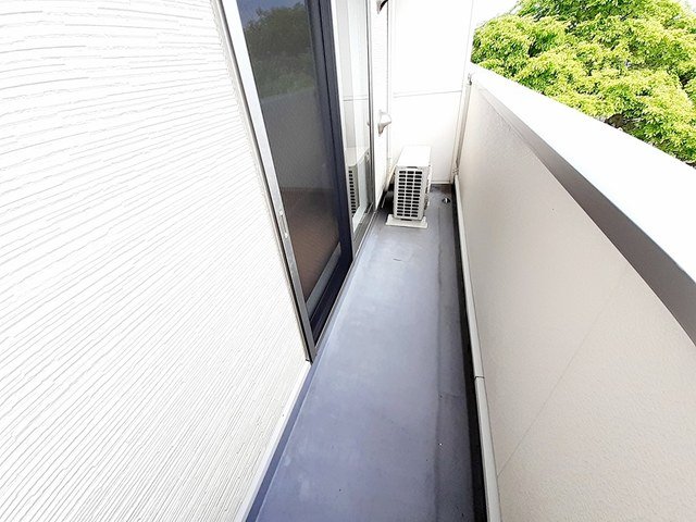 バルコニー　バルコニー付きです