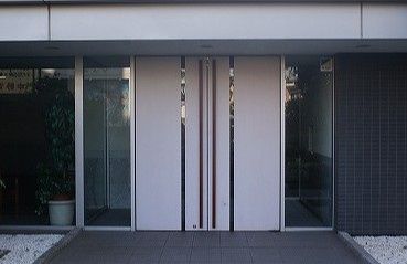 エントランス　清潔なエントランスです！