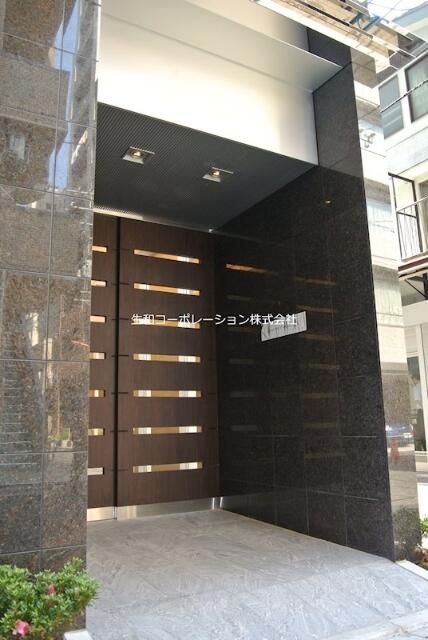 エントランス　建物の内部です
