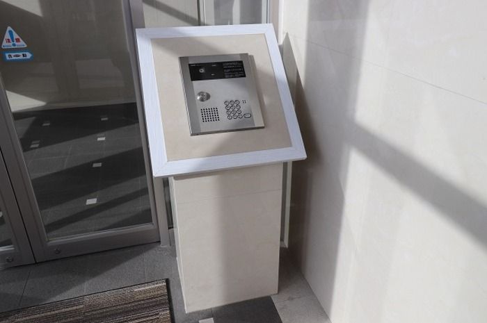 エントランス　自動ドアでお荷物の多い日も出入り楽々です♪