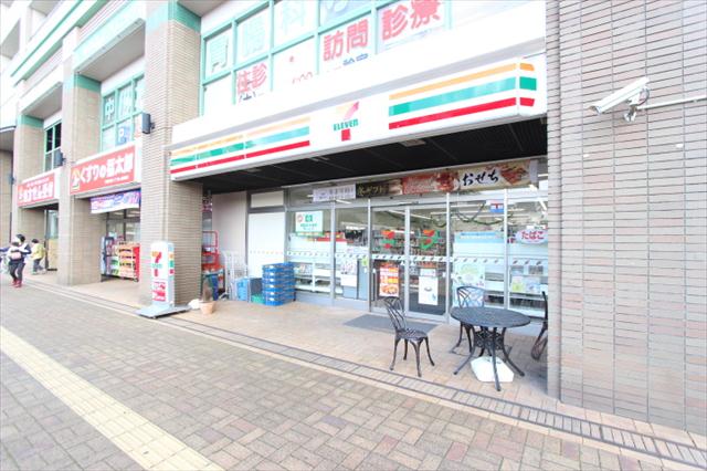 コンビニ　セブンイレブン（コンビニ）まで501m
