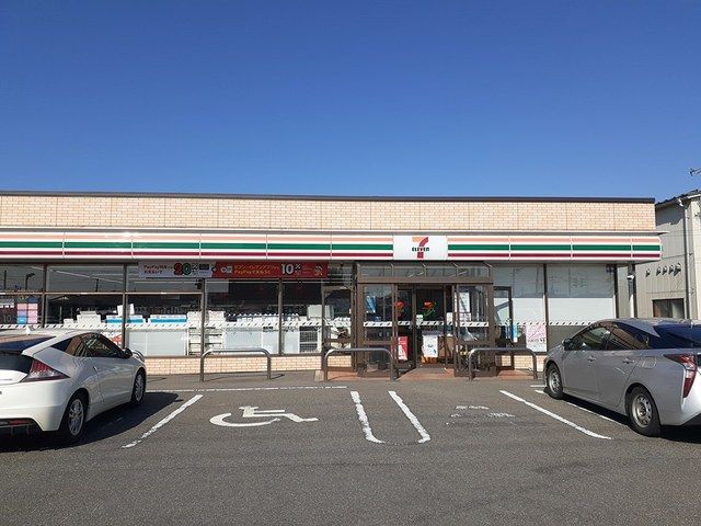 コンビニ　セブンイレブン東泉２丁目店（コンビニ）まで750m