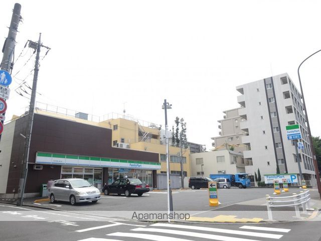 コンビニ　ファミリーマート（コンビニ）まで602m