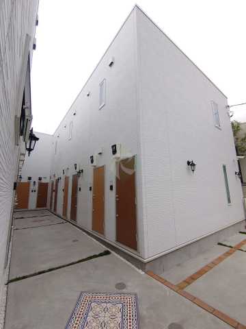 建物外観　お電話でお問い合わせのお客様を対象に初期費用割引中