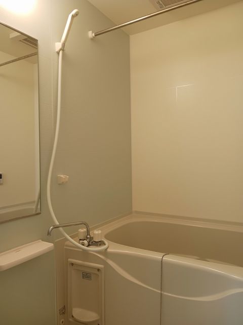 ソーレ プラシードの風呂写真