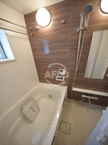バス・シャワールーム　OPUS RESIDENCE SHINSAIBASHI SO