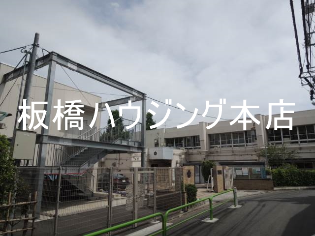 小学校　加賀小学校（小学校）まで385m
