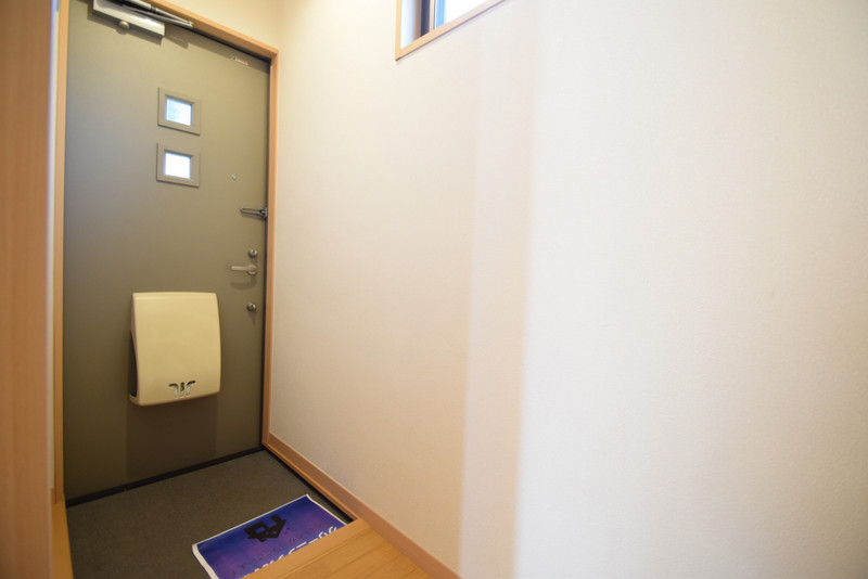 ペトランBの玄関写真