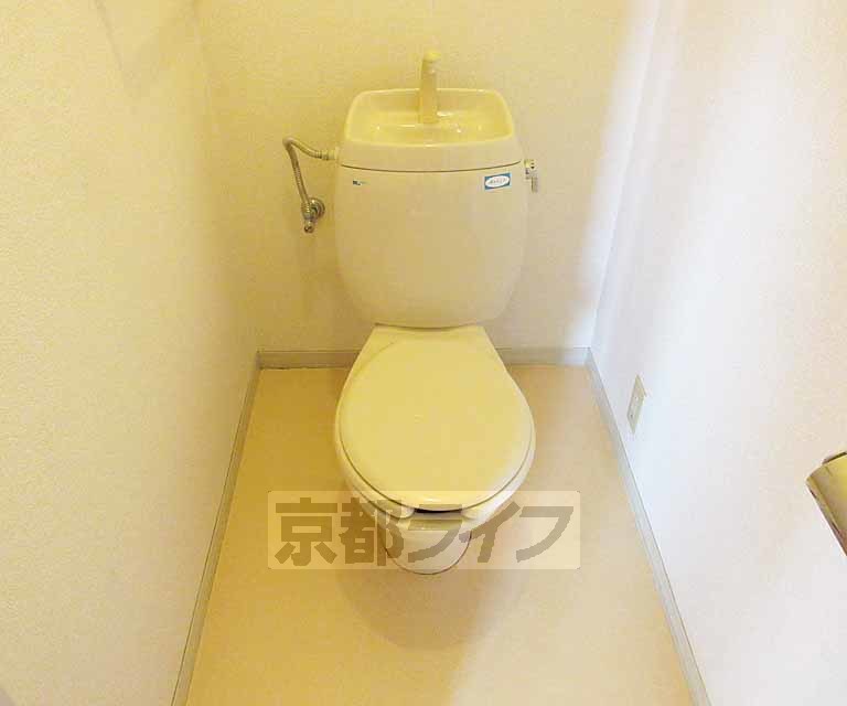 トイレ　清潔感のあるトイレです