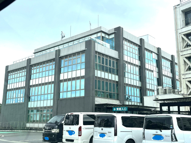 役所　御殿場市役所（役所）まで779m