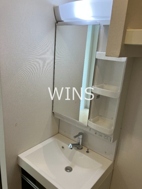 洗面設備　別部屋参考写真です
