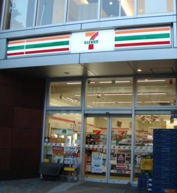 コンビニ　セブンイレブン品川中延6丁目店（コンビニ）まで561m
