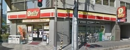 コンビニ　デイリーヤマザキ西中島5丁目店（コンビニ）まで210m