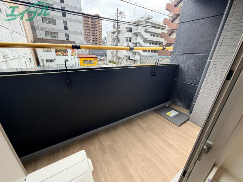 バルコニー　同物件別室写真
