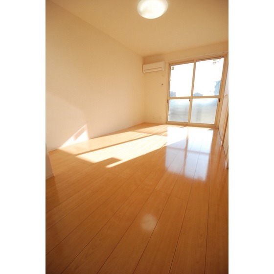 GARDEN HOUSE SHIMOAKAE A棟の内装写真