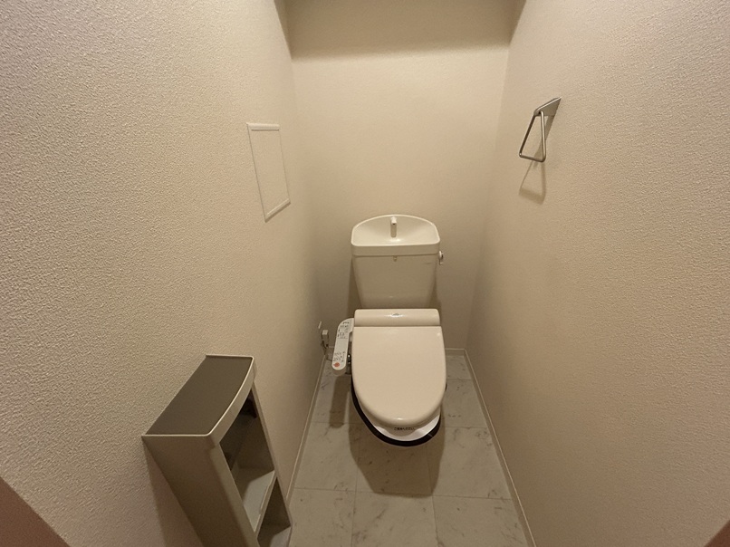 シャーメゾン大久保駅前のトイレ写真