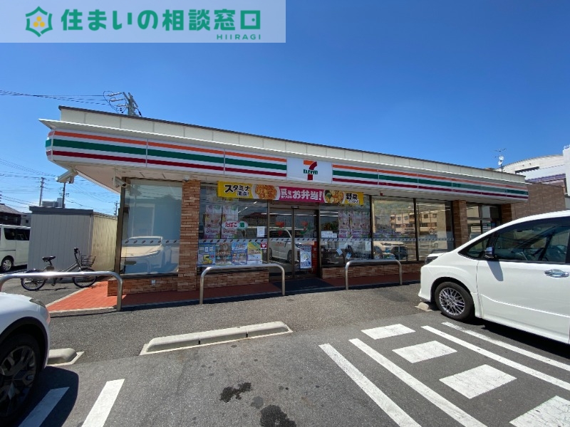 コンビニ　セブンイレブン西尾住崎町店（コンビニ）まで1215m