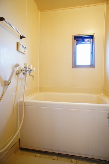 バス・シャワールーム　図面と現状に相違がある場合には現状を優先
