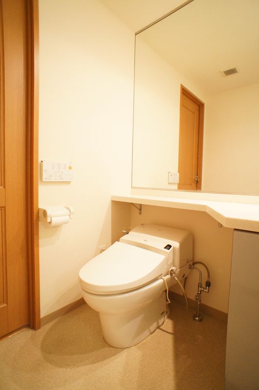 レジデンスシャルマン月島のトイレ写真