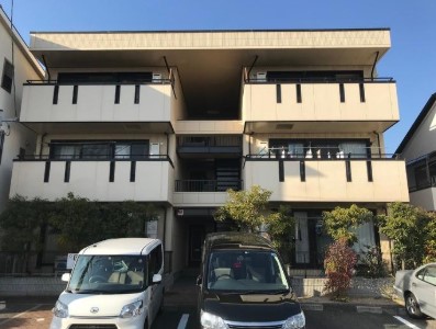 シャルマン岩屋の外観写真