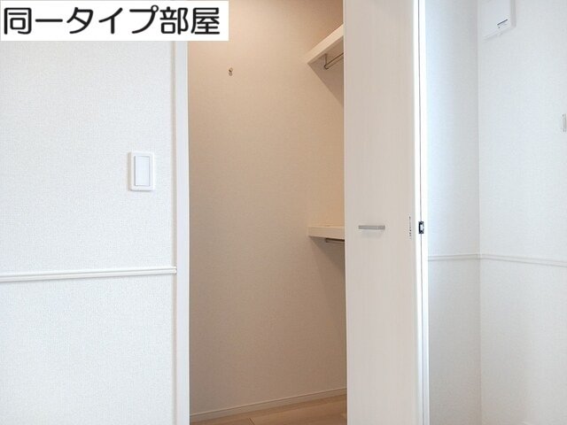 富山地鉄本線 東新庄駅 徒歩13分 2階建 新築の内装写真