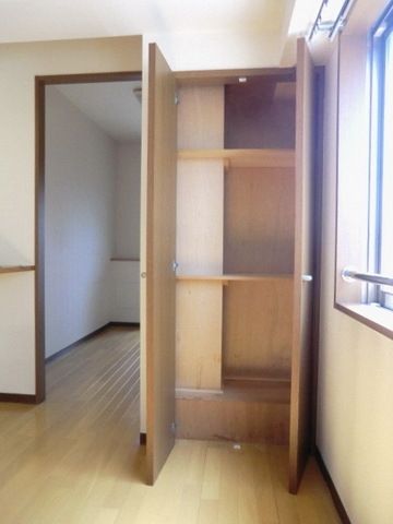 その他設備　ダイニング収納完備