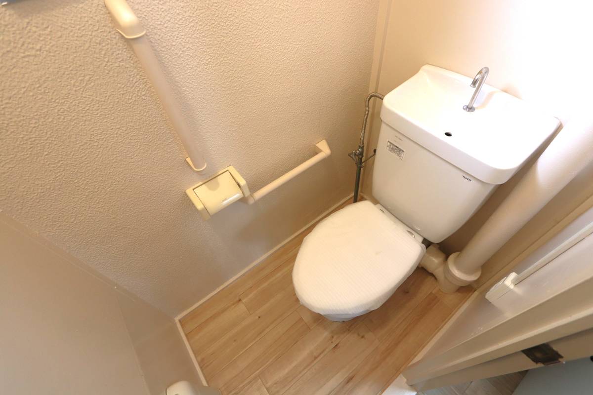ビレッジハウス志染のトイレ写真