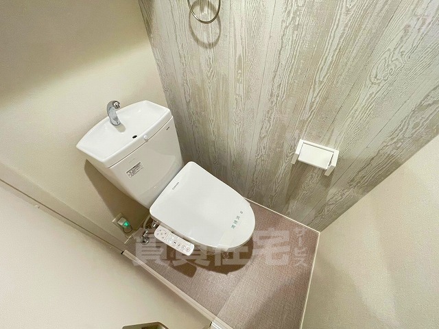 地下鉄千日前線 小路駅 徒歩4分 3階建 築4年のトイレ写真