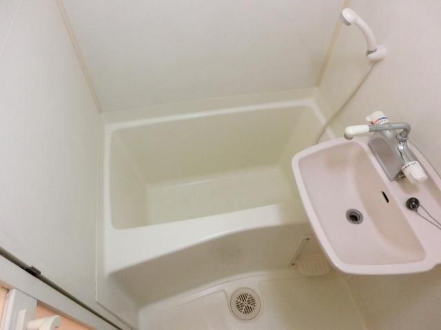 ルーブル野方弐番館の風呂写真