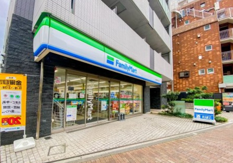コンビニ　ファミリーマート渋谷本町四丁目店（コンビニ）まで355m
