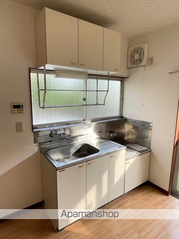 入野町16411-17戸建のキッチン写真