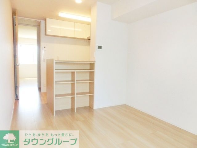 メゾンエミールドゥの居間写真