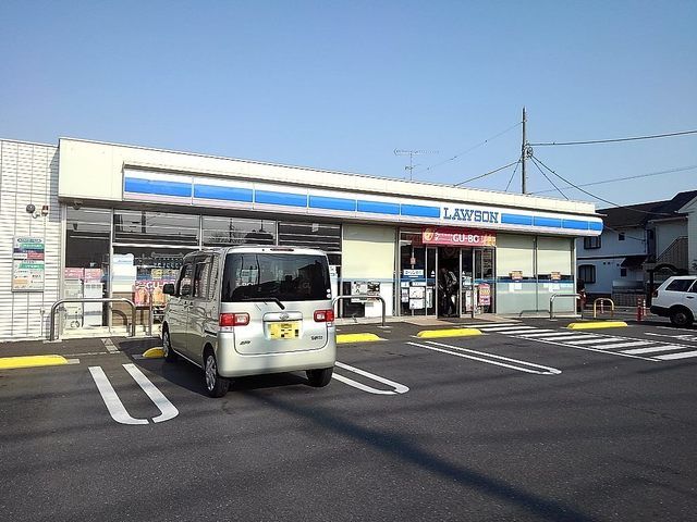 コンビニ　ローソン東越谷四丁目店（コンビニ）まで407m