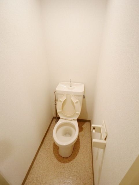 トイレ　★お部屋探しは株式会社タウンハウジング東京まで★
