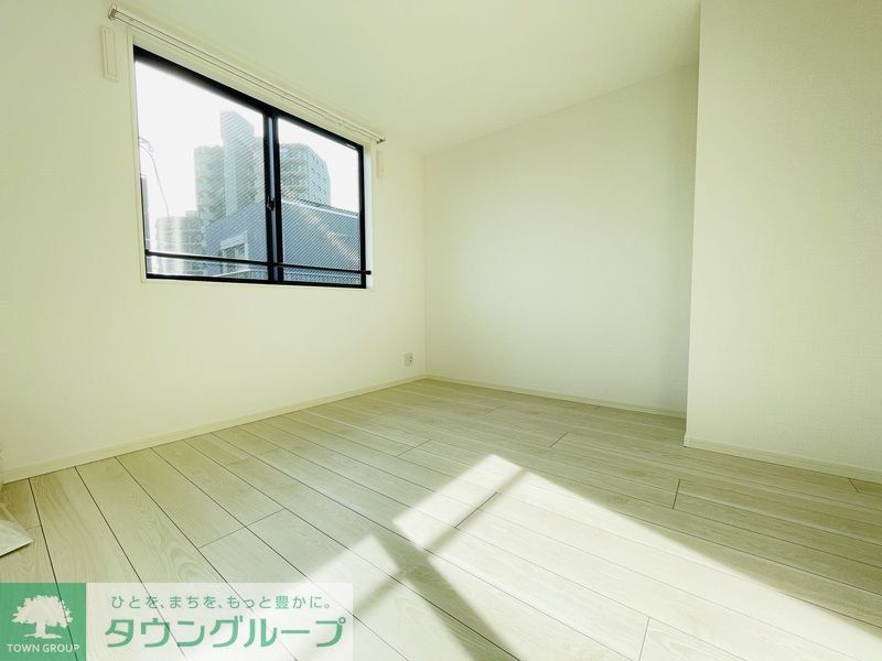 アンセス堀切菖蒲園の居間写真
