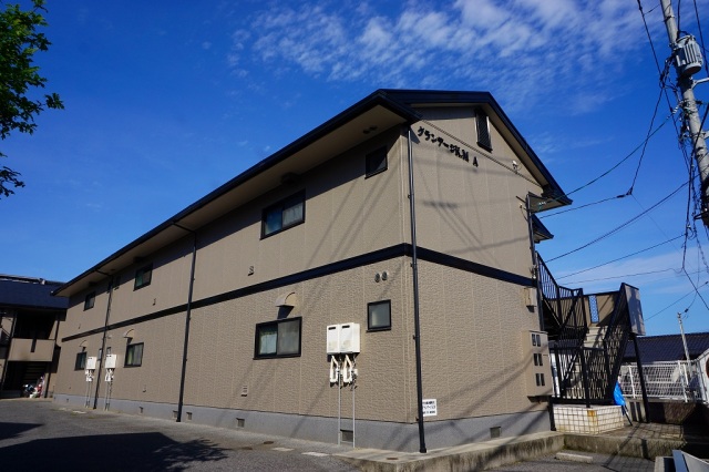 建物外観　落ち着いた外観
