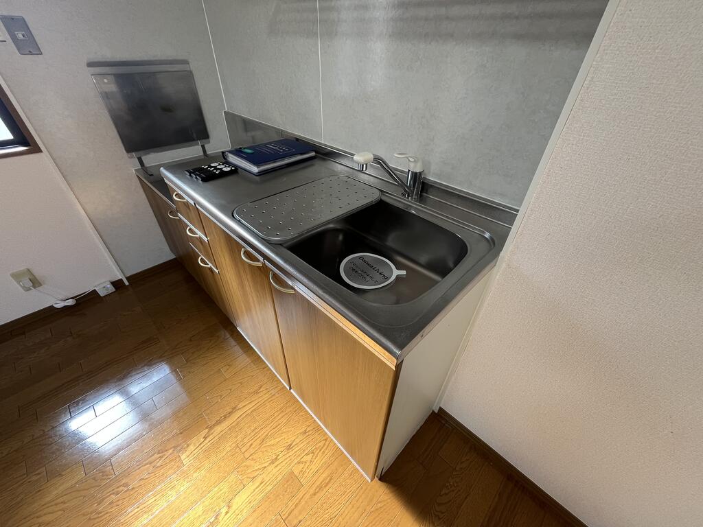 メゾンパーク新田東ABのキッチン写真