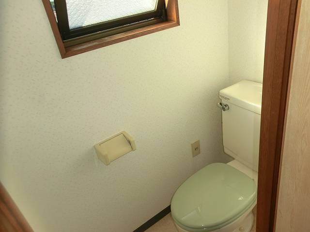 なり駒第3ビルのトイレ写真