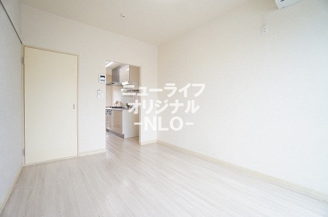 その他部屋・スペース　白を基調とした明るい室内☆