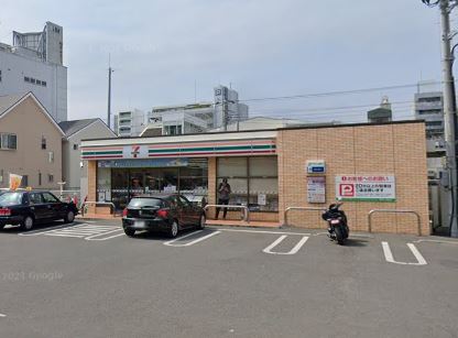 コンビニ　セブンイレブン平塚八重咲町店（コンビニ）まで335m