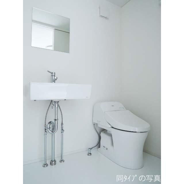 洗面設備　写真は同タイプ住居です