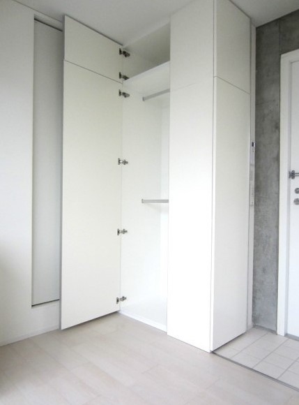 収納　写真は同タイプ住居です